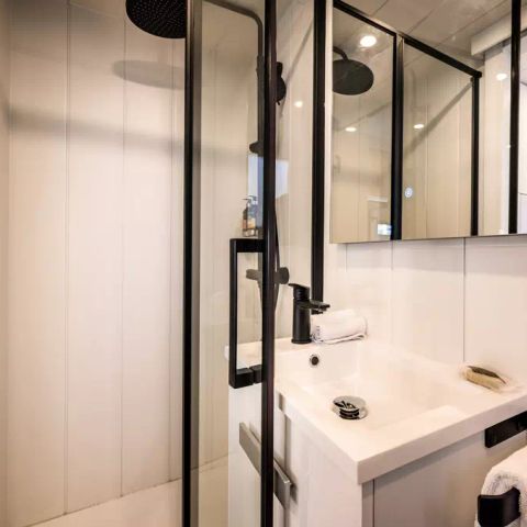 UNIEKE ACCOMMODATIE 2 personen - Duplex Tiny Home 2 personen Airconditioning + TV