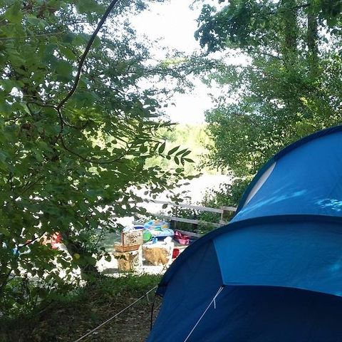 Kampeerplaats - Natuurlijke standplaats voor caravan, tent of camper