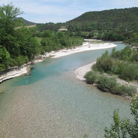 Emplacement - Emplacement exclusif avec vue sur la rivière et montagnes caravane, tente ou camping car