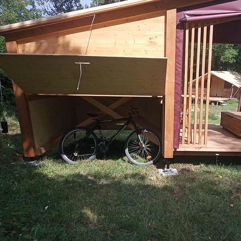 ALOJAMIENTO INUSUAL 2 personas - Cabane Cyclo Lodge