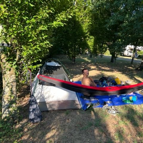 STAANPLAATS - Wandel & fiets arrangement ( 1 tent / 1 fiets of motor)