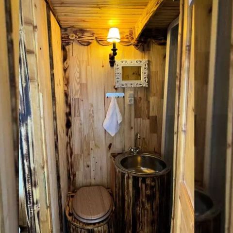 UNUSUAL ACCOMMODATION 2 people - Roulotte Baudelaire 1 Room 2 People