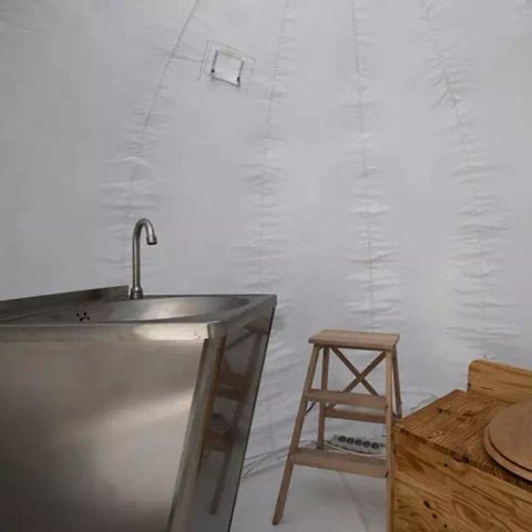UNUSUAL ACCOMMODATION 2 people - Bulle Fleur du jour 1 room for 2 people