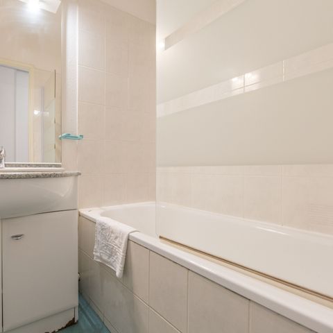 Apartment 4 persons - 2 rooms 4 persons
