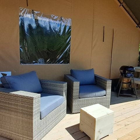 Tente en toile et en bois 6 personnes - Tente Lodge Prestige Plus - 2 chambres - 1SDB - 35m²