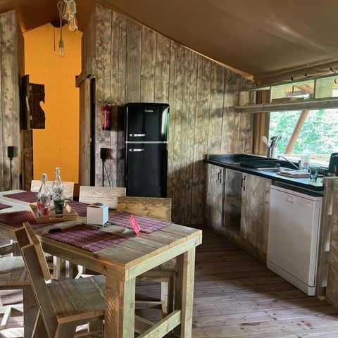 Tente en toile et en bois 6 personnes - Safari Prestige Plus 6pers 3ch 1SDB 49m²
