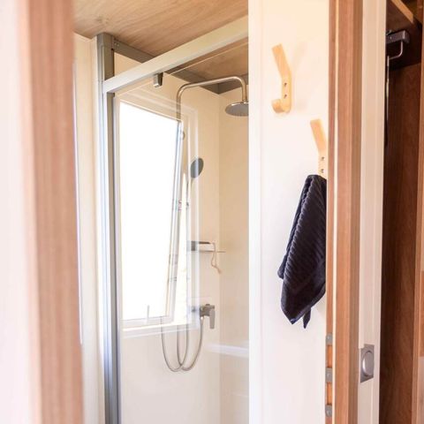 Mobilhome 4 personnes - Luxe - 2 chambres et 2 salles de bain