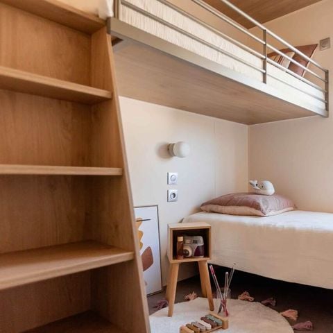Mobilhome 8 personnes - Luxe Jacuzzi - 4 chambres et 3 salles de bain