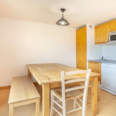 APARTEMENTO 6 personas - Piso de 3 habitaciones con zona de dormitorio para 6 personas