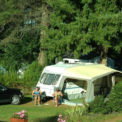 Kampeerplaats - Comfort standplaats 80m² - 10A