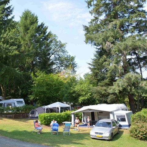 Pitch - Prestige pitch 100m² - 10A + water and drainage