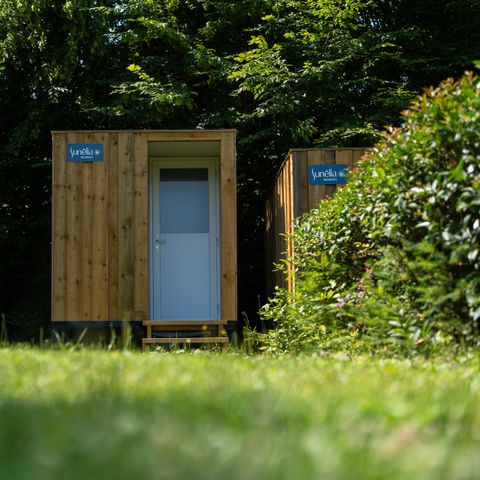 Stellplatz - Stellplatz Luxe - Individuelle Sanitäranlagen