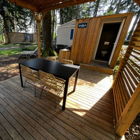 Stellplatz - Stellplatz Luxe Plus - Individuelle Sanitäranlagen + Terrasse