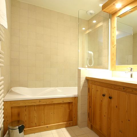 APARTMENT 4 people - 2 room cabin 4 persons