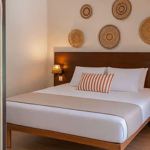 BUNGALOW 4 people - Classic Bung Duplex: 2 bedrooms, sleeps 4, terrace, air conditioning