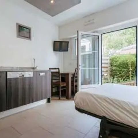 APARTMENT 2 people - Flat 1 Room - Can't accommodate a cot