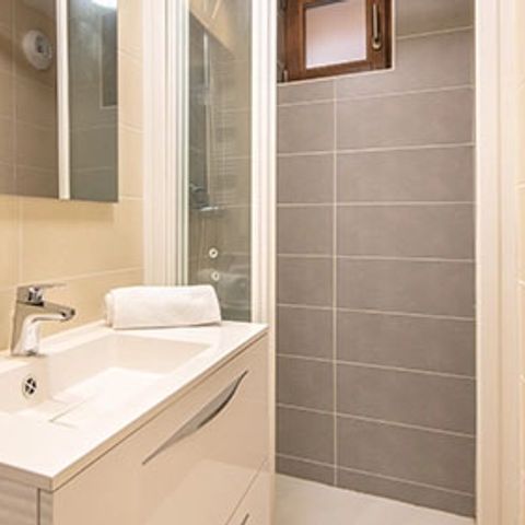 APARTEMENTO 5 personas - "Rez-de-jardin" 2 Habitaciones 5 pers