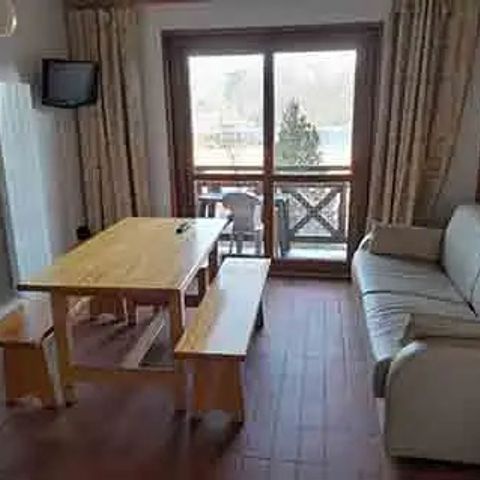 APARTMENT 6 people - 3-room flat