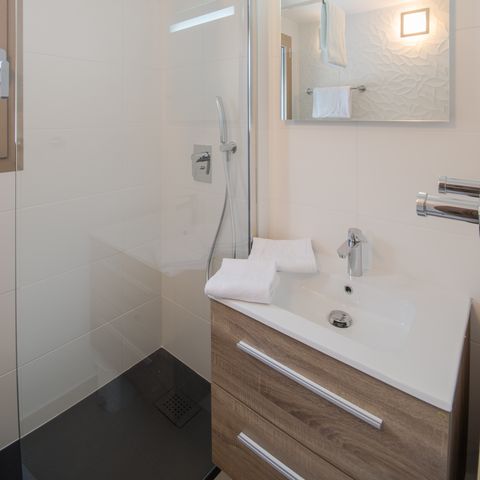 APARTMENT 4 people - 2 room "Chalet Pallas" single beds flat