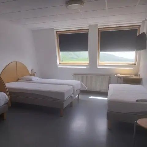 Zimmer 4 Personen - Zimmer, 28 m², 2 Zimmer (ohne Küche)
