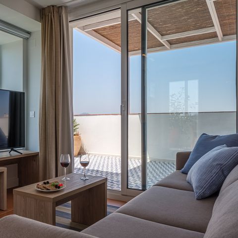 APARTMENT 3 people - 1 bedroom sleeps 3