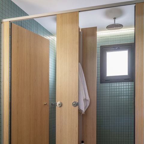 Stellplatz - Pitch Plus for Caravan or Motorhome