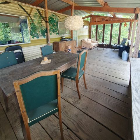 BUNGALOW 7 personnes - prix inclus pour 4 participants