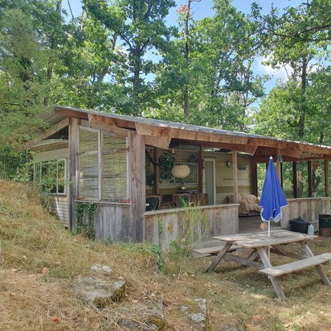 MOBILE HOME 7 people - price included for 4 participants