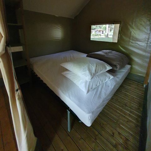 LODGE 4 personen - Mini-Wood op canvas palen, zonder sanitair, voor 4 personen