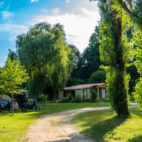 PIAZZOLA - Piazzole per tende, caravan e camper PMR con elettricità