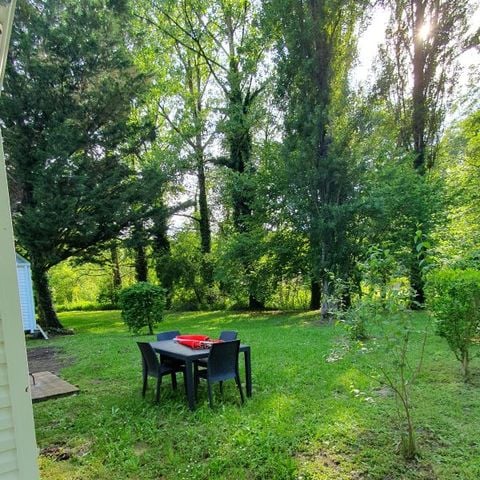 BUNGALOW 4 personnes - MOBIL-HOME RIDOREV 30m2, 2 chambres, 4 personnes