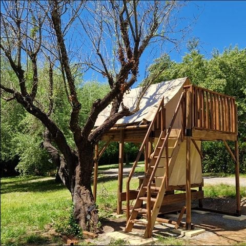 Tente en toile et en bois 2 personnes - Tente Bivouac sur pilotis bois et toile, sans sanitaires pour 2 personnes