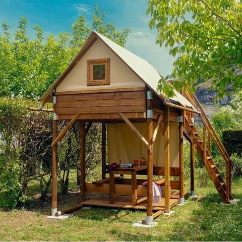 Canvas and wooden tent 2 persons - Bivouac tent on wood and canvas stilts, without sanitary facilities for 2 people