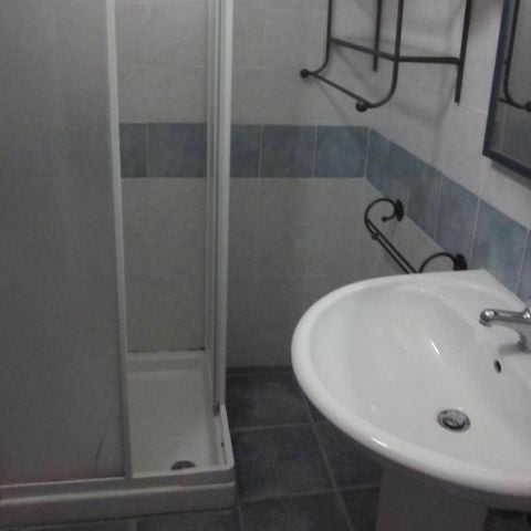 BUNGALOW 4 personnes - en brique 2+2