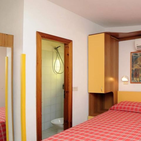 Bungalow 4 persons - Solid - one room