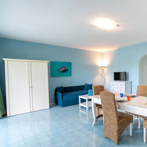 Piso 4 personas - BILOCALE STANDARD (con terraza privada)