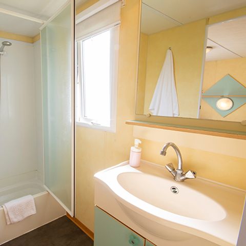 Bungalow 5 Personen - 2 Zimmer 4 Erwachsene + 1 Kind