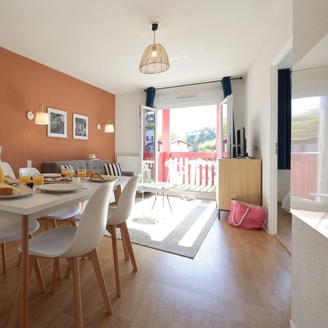 APPARTEMENT 6 personen - G/352 - 3 kamers