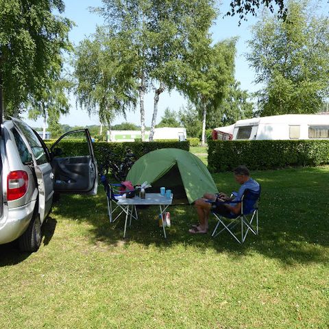 STAANPLAATS - Natuur - tent of caravan