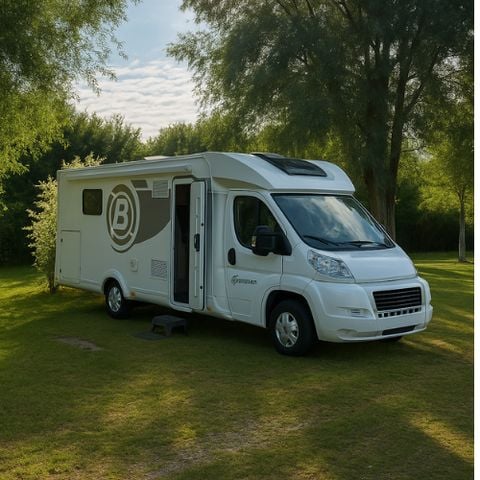 STAANPLAATS - Camping Auto