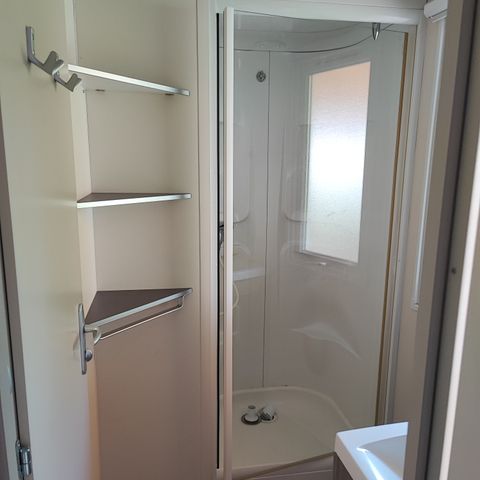 Stacaravan 4/6 personen - IRM of Trigano - 3 slaapkamers - Airco - TV