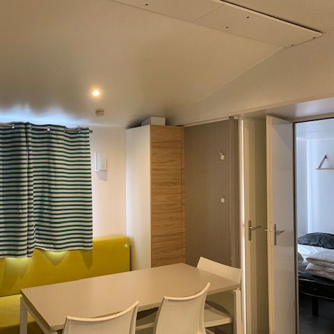 Stacaravan 6 personen - 784 3 slaapkamers - Airco + TV 4/6 pers.