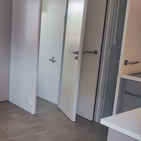 Stacaravan 4/5 personen - 3 slaapkamers - Airconditioning - TV