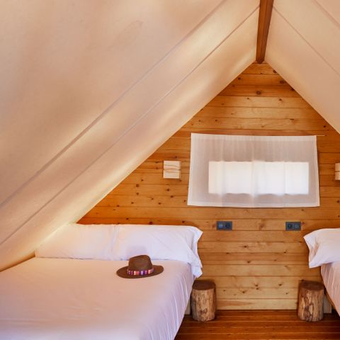 Tente en toile et en bois 4 personnes - Tente Tamaral - 16m²