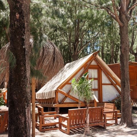 Tente en toile et en bois 4 personnes - Tente Tamaral - 16m²