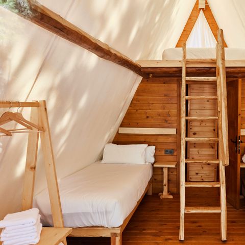 Canvas and wooden tent 4 persons - Sauceda tent - 25m²