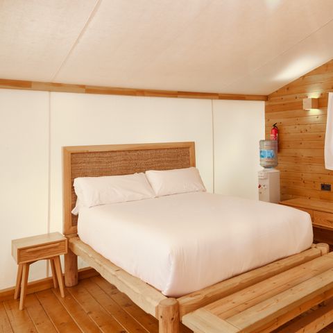 CANVAS AND WOOD TENT 2 people - Glamping LuxuryTent Cala