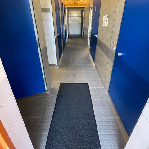 STAANPLAATS - Tent / caravan bestaande uit 1 voertuig + 2 personen