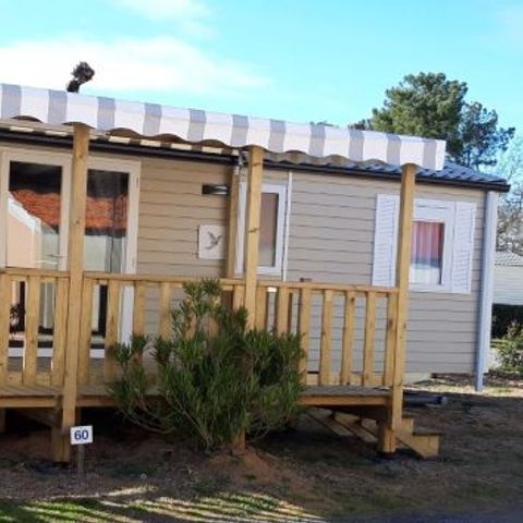 Stacaravan 6 personen - Résidentieel - 40m² - 3 kamers + 2 badkamers + terras