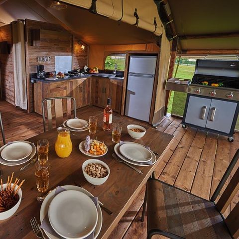 Canvas and wooden tent 5 persons - Lodge KENYA 46m² (Saturday to Saturday)